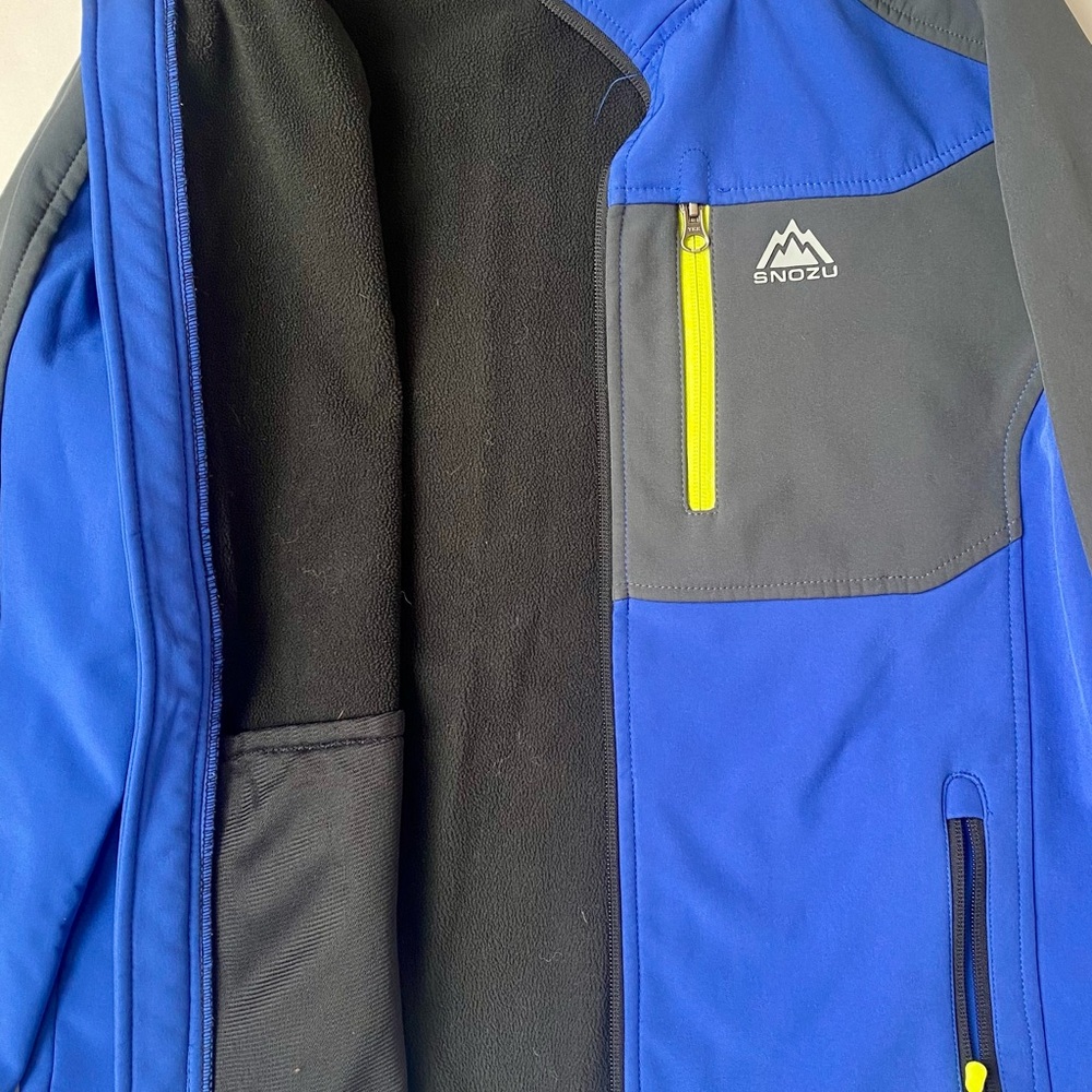 Snozu Softshell Jacket - Picture 3 of 6